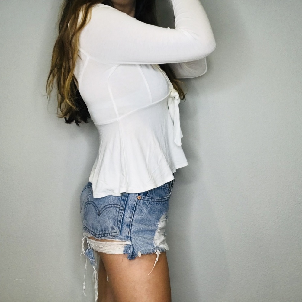 NWT Free People white tie front blouse - Picture 4 of 7